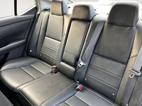 Used 2025 Nissan Sentra SR w/ SR Premium Package FWD image 13