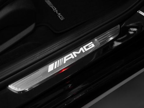 Used 2019 Mercedes-Benz E 63 AMG S image 16