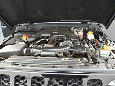 Used 2021 Jeep Gladiator Willys image 30