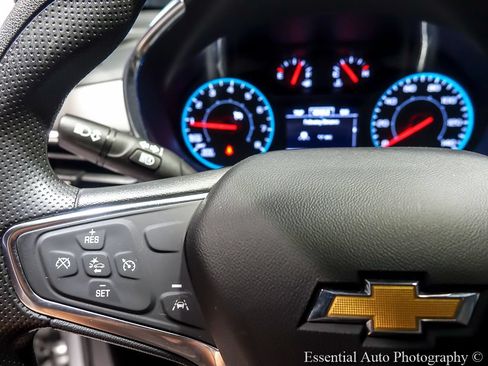 Used 2021 Chevrolet Equinox LS w/ LS Convenience Package FWD image 16