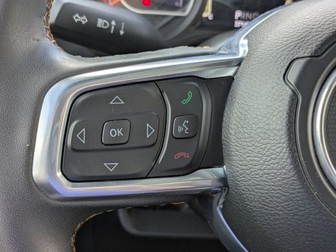 Used 2024 Jeep Wrangler Sahara image 18