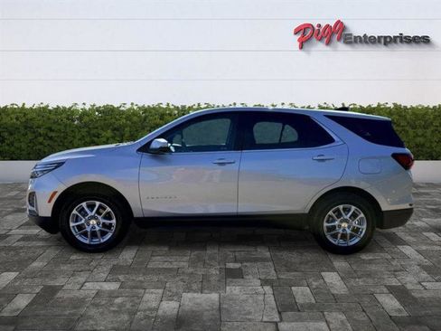 Used 2022 Chevrolet Equinox LT FWD image 3