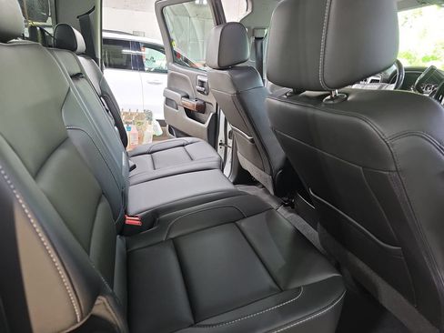 Used 2019 GMC Sierra 3500 SLT w/ Duramax Plus Package AWD/4WD image 11