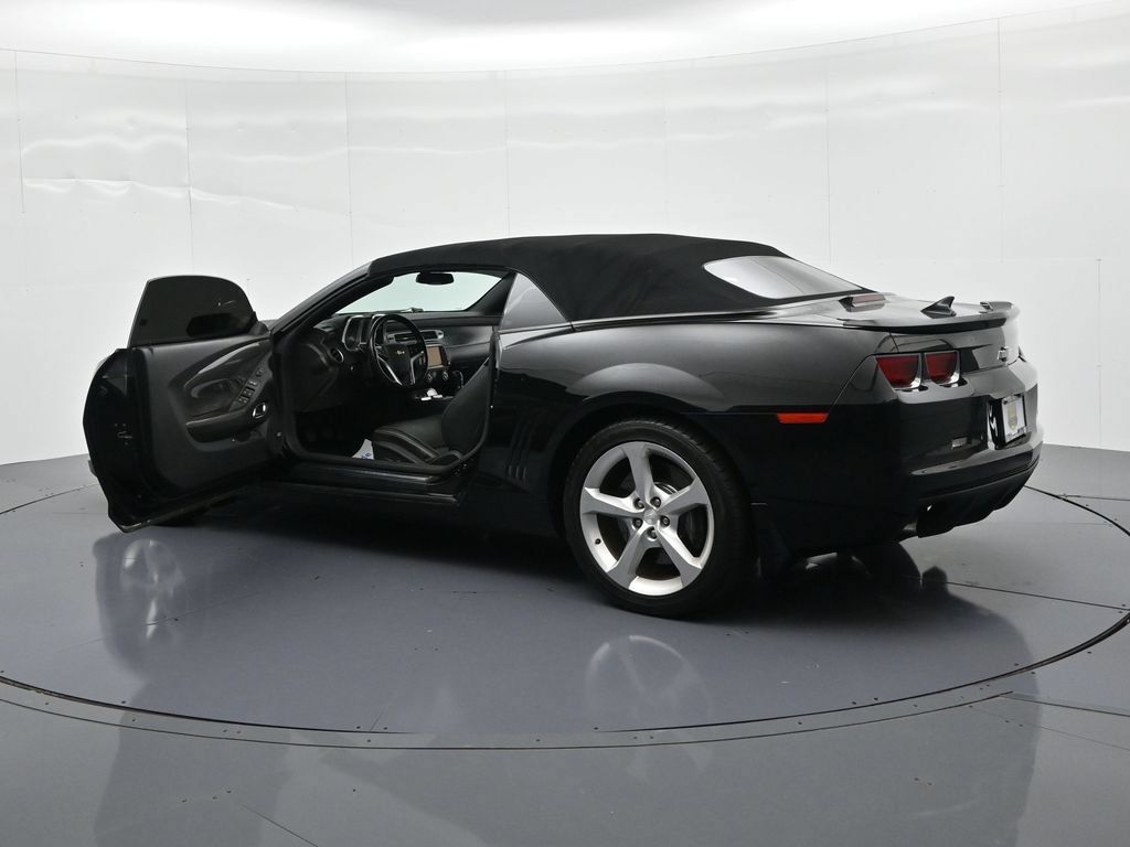 Used 2013 Chevrolet Camaro SS RWD image 24