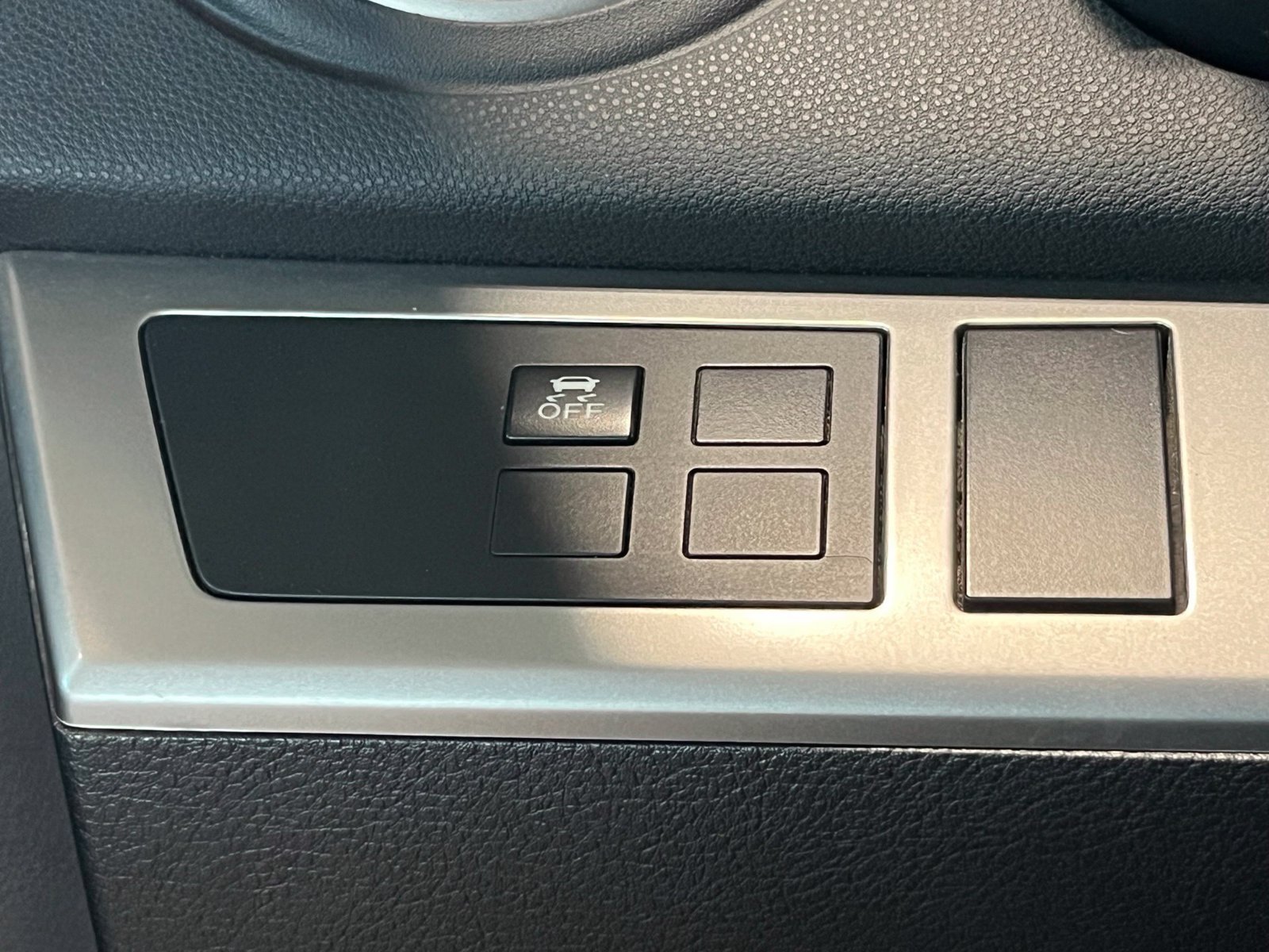 Used 2013 MAZDA MAZDA3 i Touring FWD image 29