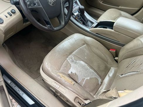 Used 2010 Buick LaCrosse CXS w/ Touring Package image 3