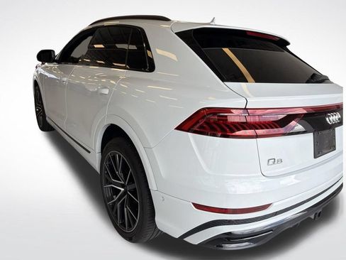Used 2021 Audi Q8 Premium Plus AWD/4WD image 5
