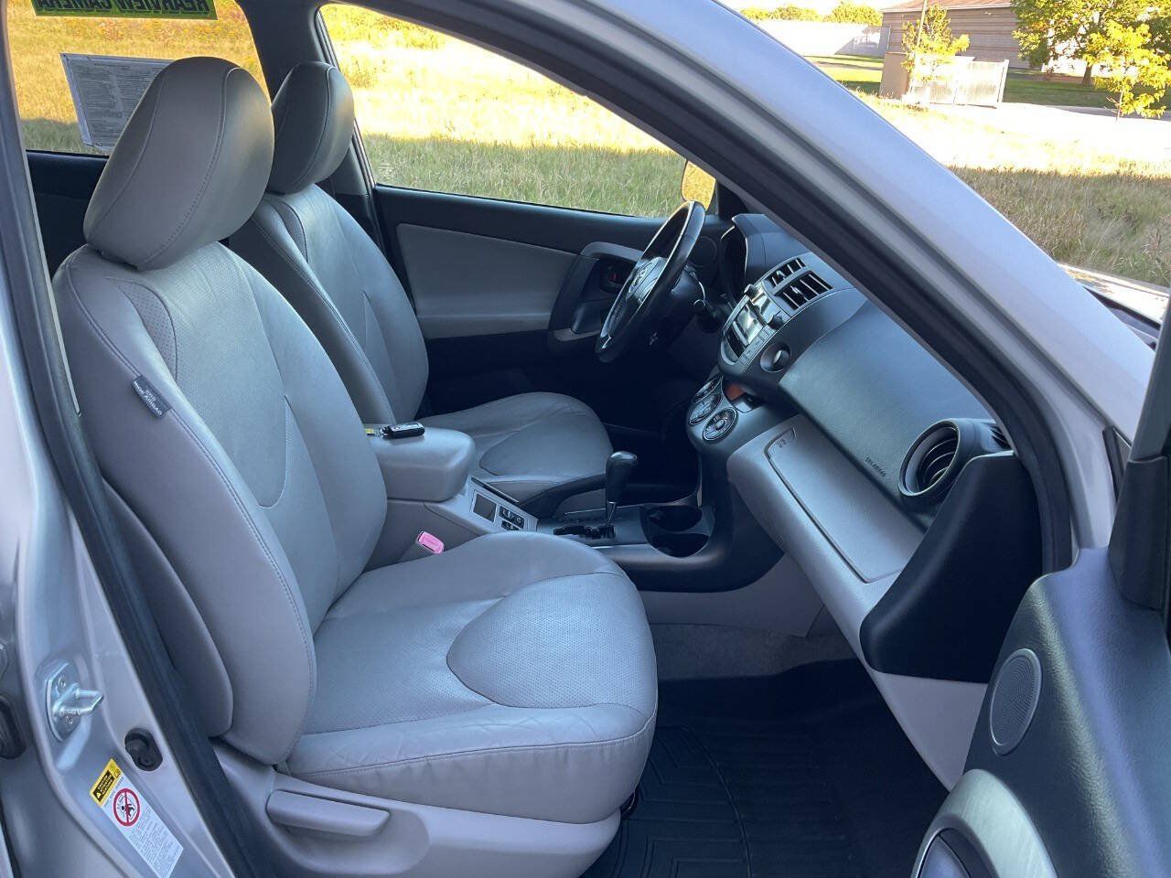 Used 2009 Toyota RAV4 Limited w/ Limited Extra Value Pkg AWD/4WD image 35