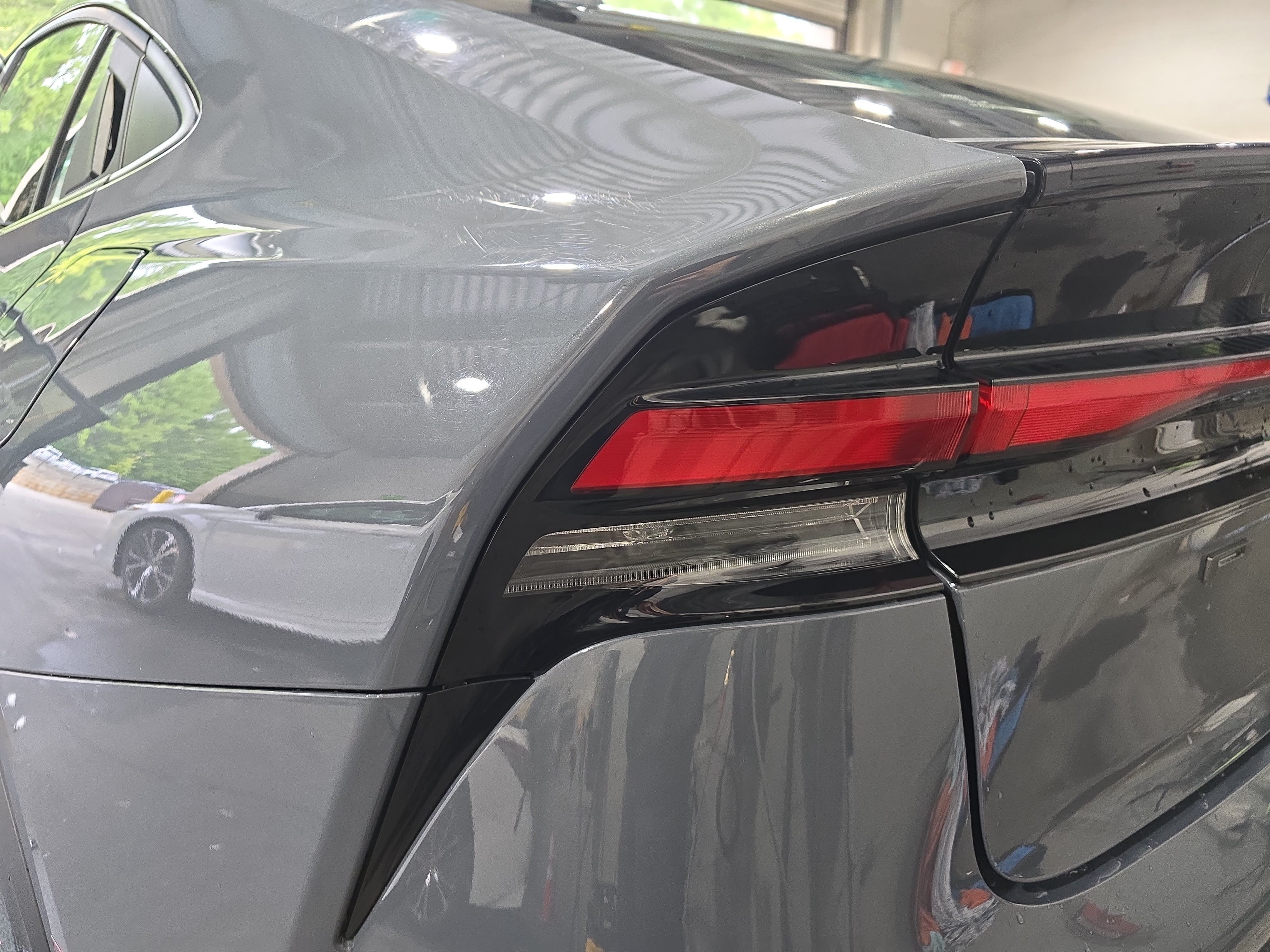 Used 2025 Toyota Prius LE FWD image 33
