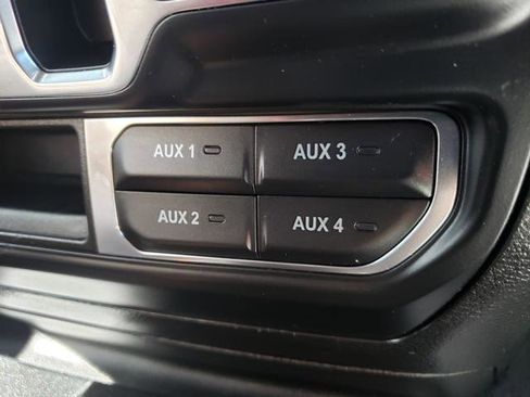 Used 2021 Jeep Gladiator Overland w/ Popular Equipment Package image 31