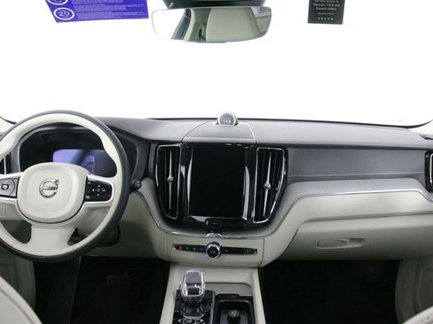 New 2025 Volvo XC60 B5 Ultra w/ Protection Package Premier image 5