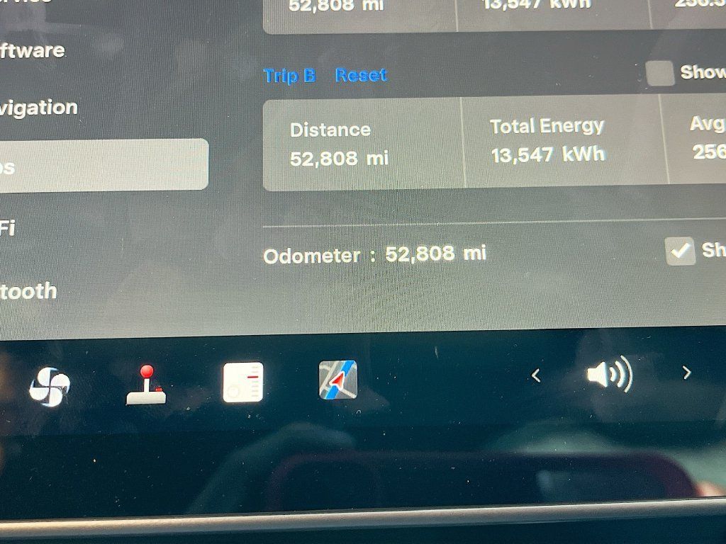 Used 2023 Tesla Model 3 Standard Range RWD image 11