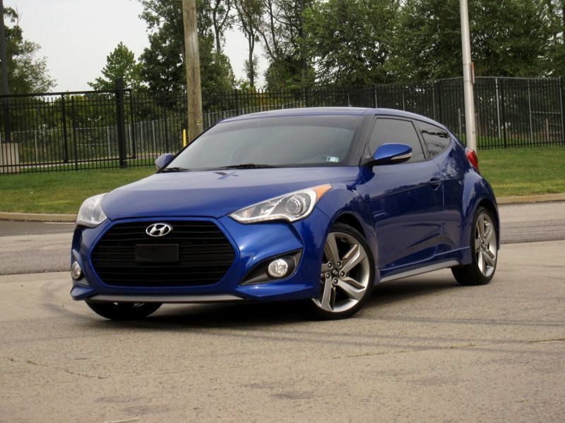 Used 2013 Hyundai Veloster Turbo w/ Ultimate Pkg FWD image 3