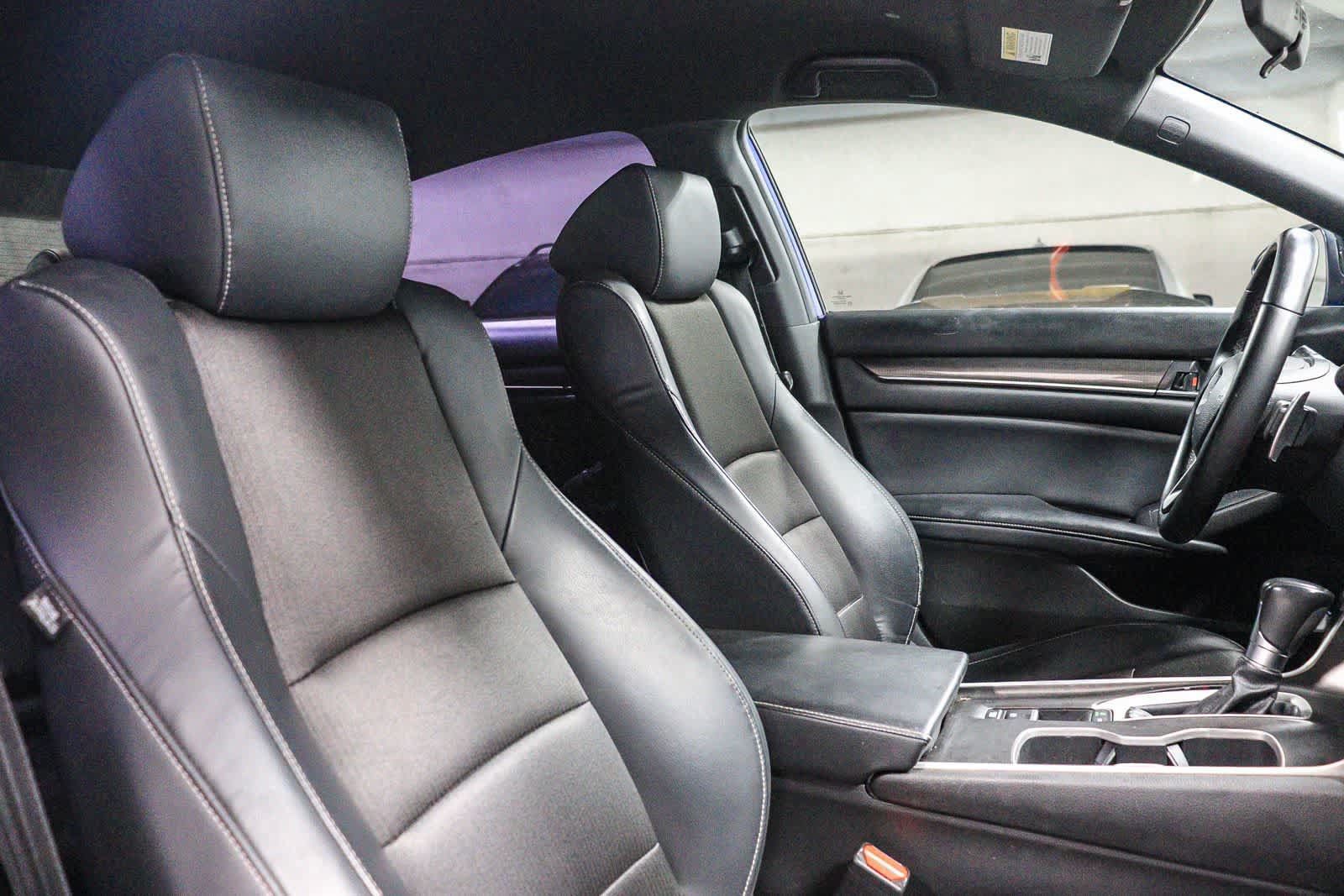 Used 2018 Honda Accord Sport image 17