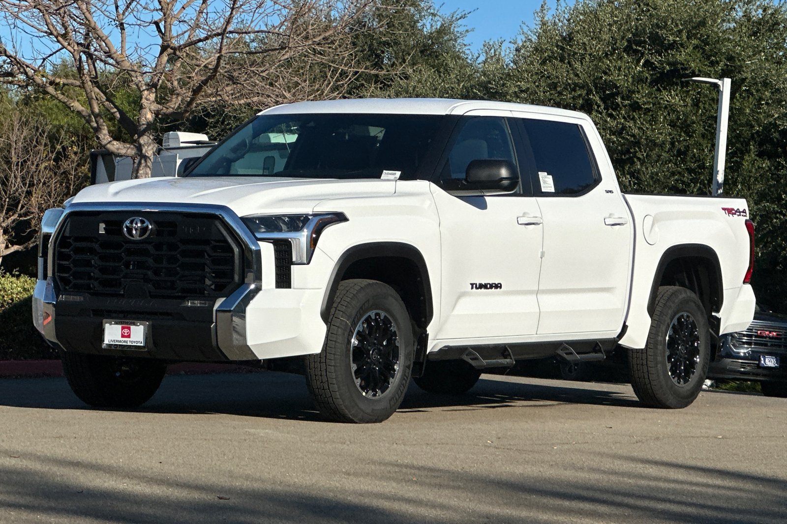 New 2026 Toyota Tundra SR5 w/ TRD Off-Road Package AWD/4WD image 7