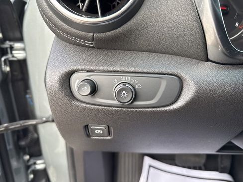 Certified 2024 Chevrolet Blazer LT w/ Convenience Package image 18