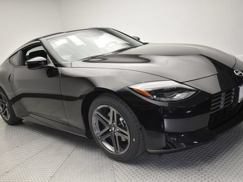 New 2026 Nissan Z Sport w/ Floor Mat Package RWD image 3