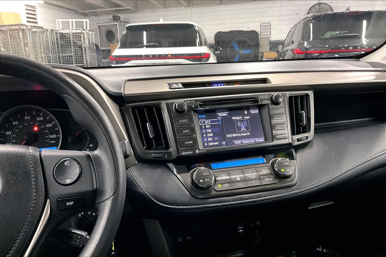 Used 2014 Toyota RAV4 XLE FWD image 33