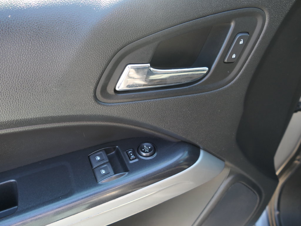 Used 2021 Chevrolet Colorado LT w/ LT Convenience Package RWD image 12
