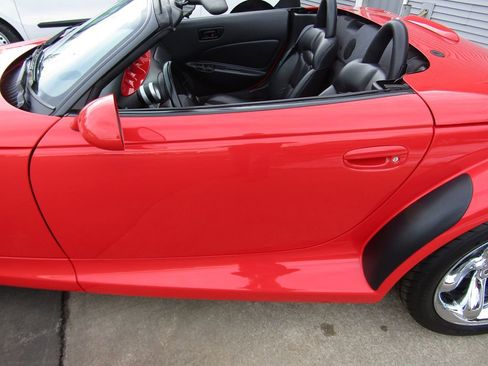 Used 1999 Plymouth Prowler image 31