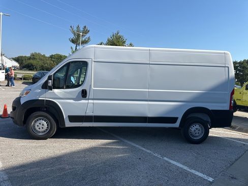 New 2026 RAM ProMaster 2500 w/ Convenience Group image 19