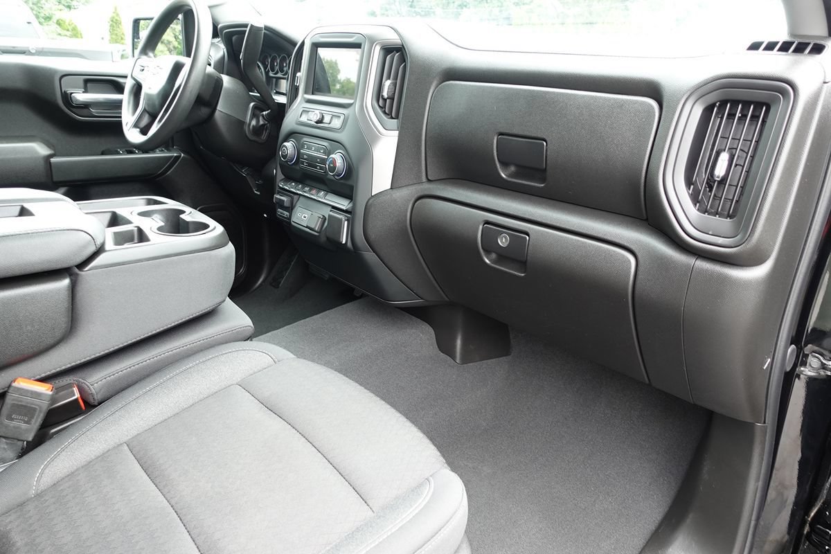 Used 2024 Chevrolet Silverado 1500 Custom AWD/4WD image 37