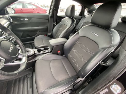 Used 2022 Kia Forte GT-Line image 11
