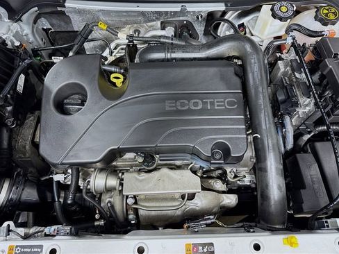 Used 2022 Chevrolet Equinox LT FWD image 29