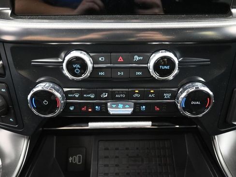 New 2025 Ford F150 Lariat w/ Equipment Group 502A High image 9