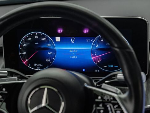 Used 2022 Mercedes-Benz S 580 4MATIC Sedan w/ AMG Line Package image 80