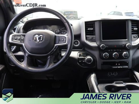 Used 2023 RAM 1500 Big Horn AWD/4WD image 18