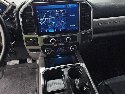 Used 2022 Ford F250 Lariat w/ Lariat Value Package image 19