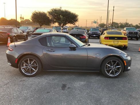 Used 2017 MAZDA MX-5 Miata RF Grand Touring RWD image 4