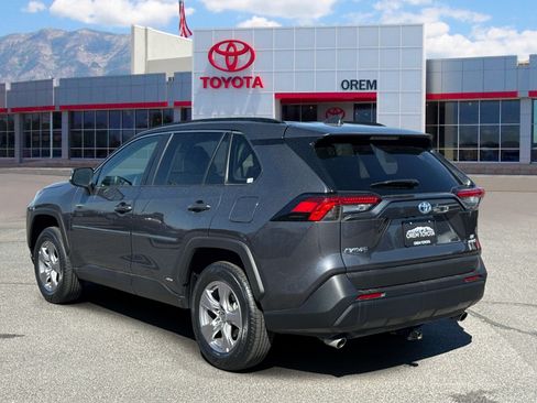 Used 2024 Toyota RAV4 LE AWD/4WD image 5