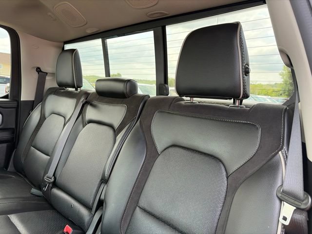 Used 2022 RAM 1500 Laramie AWD/4WD image 39