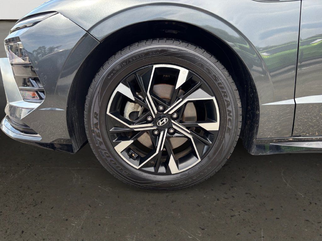 Used 2025 Hyundai Sonata SEL FWD image 10