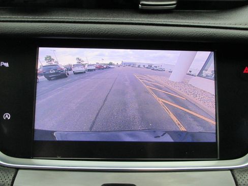 Used 2020 Cadillac XT5 Premium Luxury FWD image 21