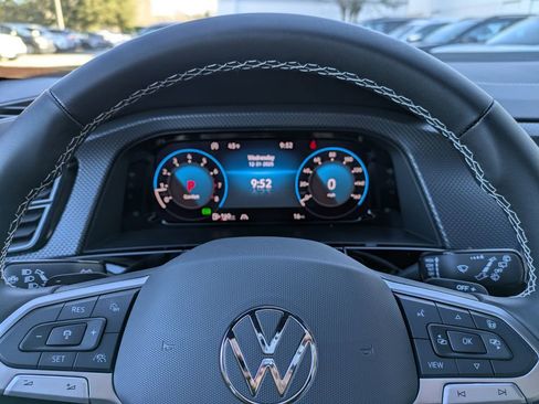 New 2026 Volkswagen Atlas Cross Sport SEL AWD/4WD image 37