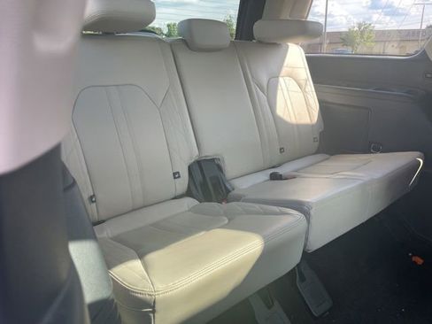 Used 2018 Ford Expedition Platinum RWD image 13