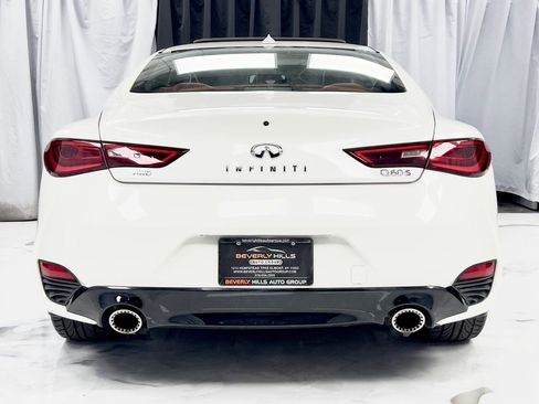 Used 2018 INFINITI Q60 Red Sport 400 w/ Sensory Package 3.0T Sport image 7