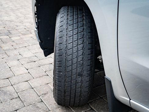 Used 2021 Chevrolet Silverado 1500 LT w/ Z71 Off-Road Package image 42