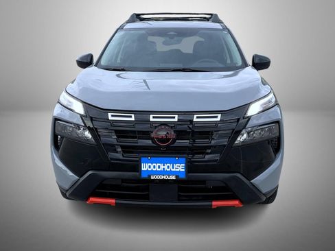 Certified 2025 Nissan Rogue SV AWD/4WD image 2