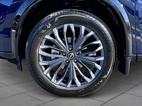 New 2026 Nissan Rogue Platinum w/ Platinum Premium Package image 11