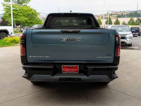New 2025 GMC Sierra EV Denali image 6