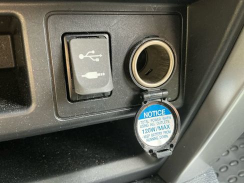Used 2015 Toyota 4Runner SR5 Premium AWD/4WD image 27
