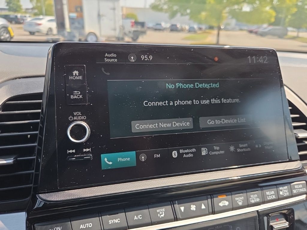 Used 2026 Honda Odyssey EX-L image 42