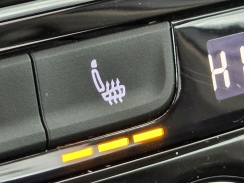 Used 2023 Volkswagen Atlas SE image 9