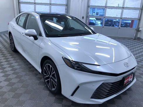 New 2026 Toyota Camry XLE image 27