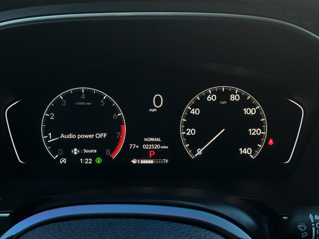 Used 2025 Honda Pilot Touring image 14