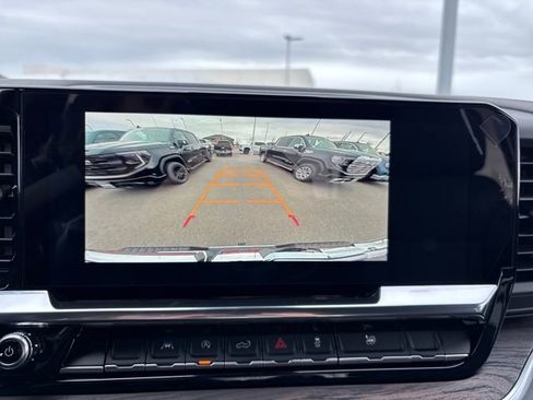 New 2026 GMC Sierra 1500 SLT image 18